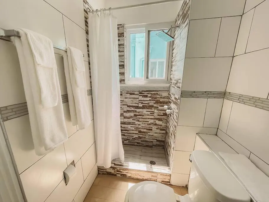 Palm Point Villa Negril - Townhouse Steps From The Beach!