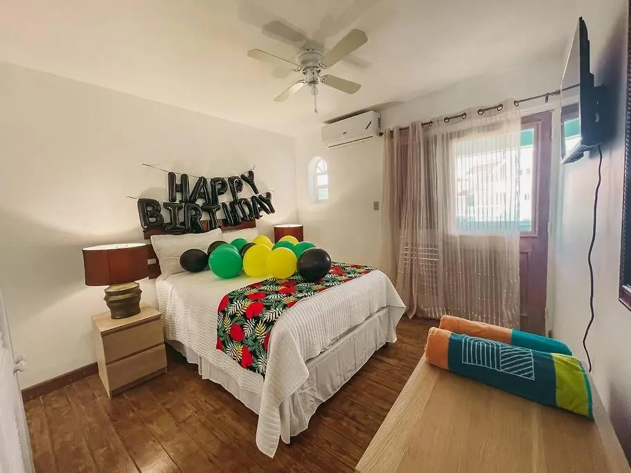 Palm Point Villa Negril - Townhouse Steps From The Beach! Jamaika