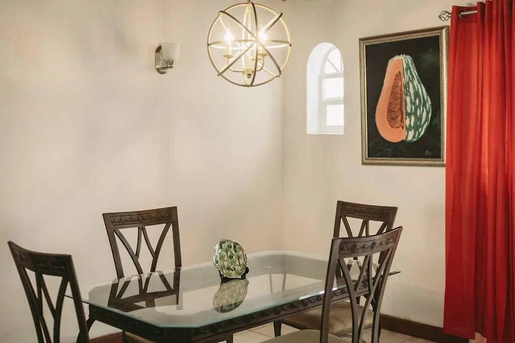 Apartment Palm Point Villa Negril - Townhouse Steps From The Beach! Jamaika